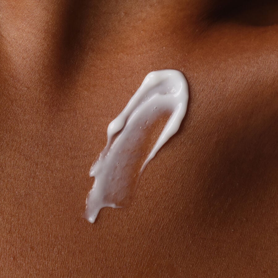 natural-moisturizing-factors-inulin-body-lotion-k4 ORD-Body-Care-Bundles-Brief-NMF-application-shot.jpg